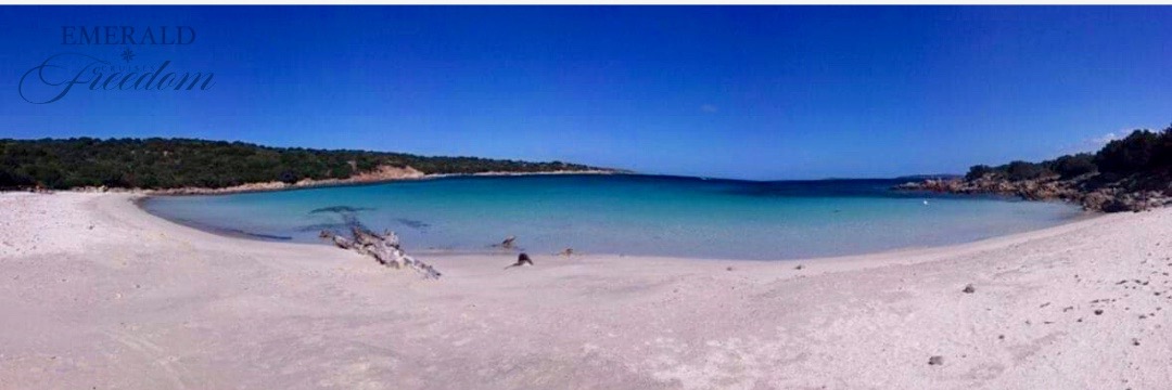 spiaggia del relitto a caprera